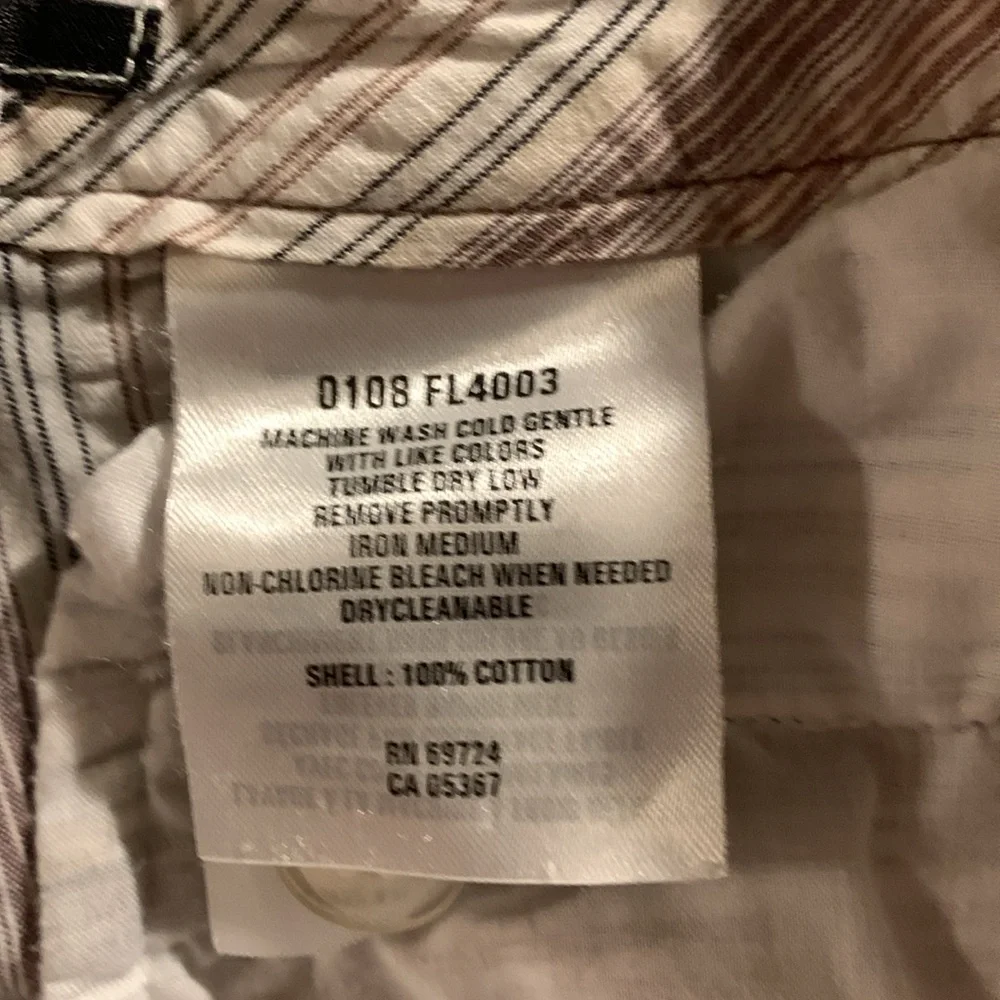Columbia “River Resort” striped shorts. Inseam 12 inches. Size 8 - Picture 3 of 12